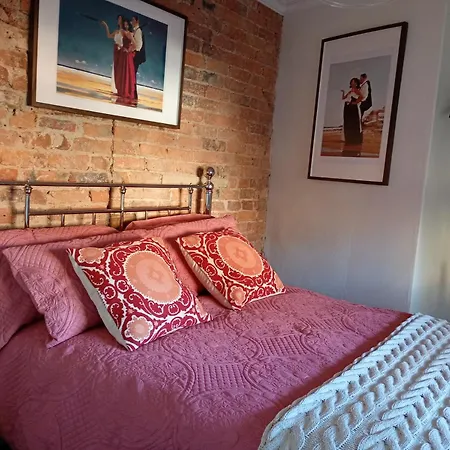 Apartament Merchants Yard York